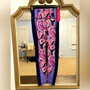 New with tags Lilly Pulitzer weekender high rise leggings in Tide Navy